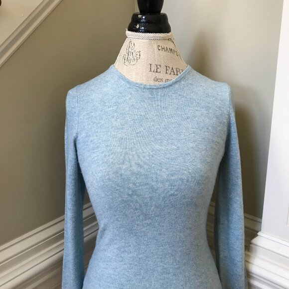 Charlotte Brody Perfect Crew Neck Sweater Womens XS Blue Long Sleeve Pullover - Picture 4 of 12